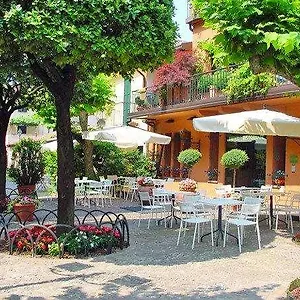 3* Hotel Don Abbondio